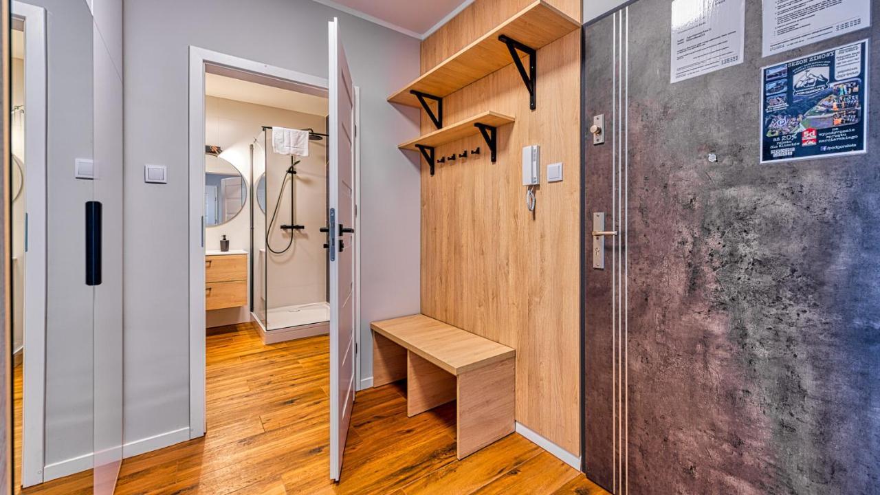 Apartament Pod Stogiem Izerskim - 5D Apartamenty Świeradów-Zdrój Kültér fotó
